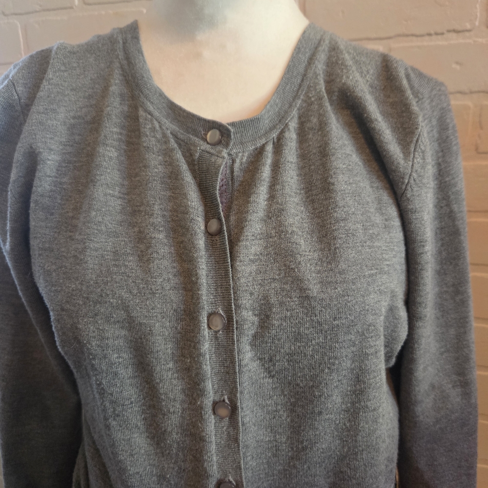 Cable & Gauge Gray Button-Front Women's Cardigan